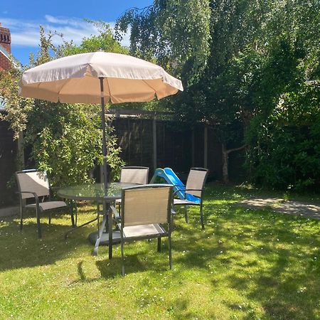Chichester Retreat House With Free Parking Zewnętrze zdjęcie