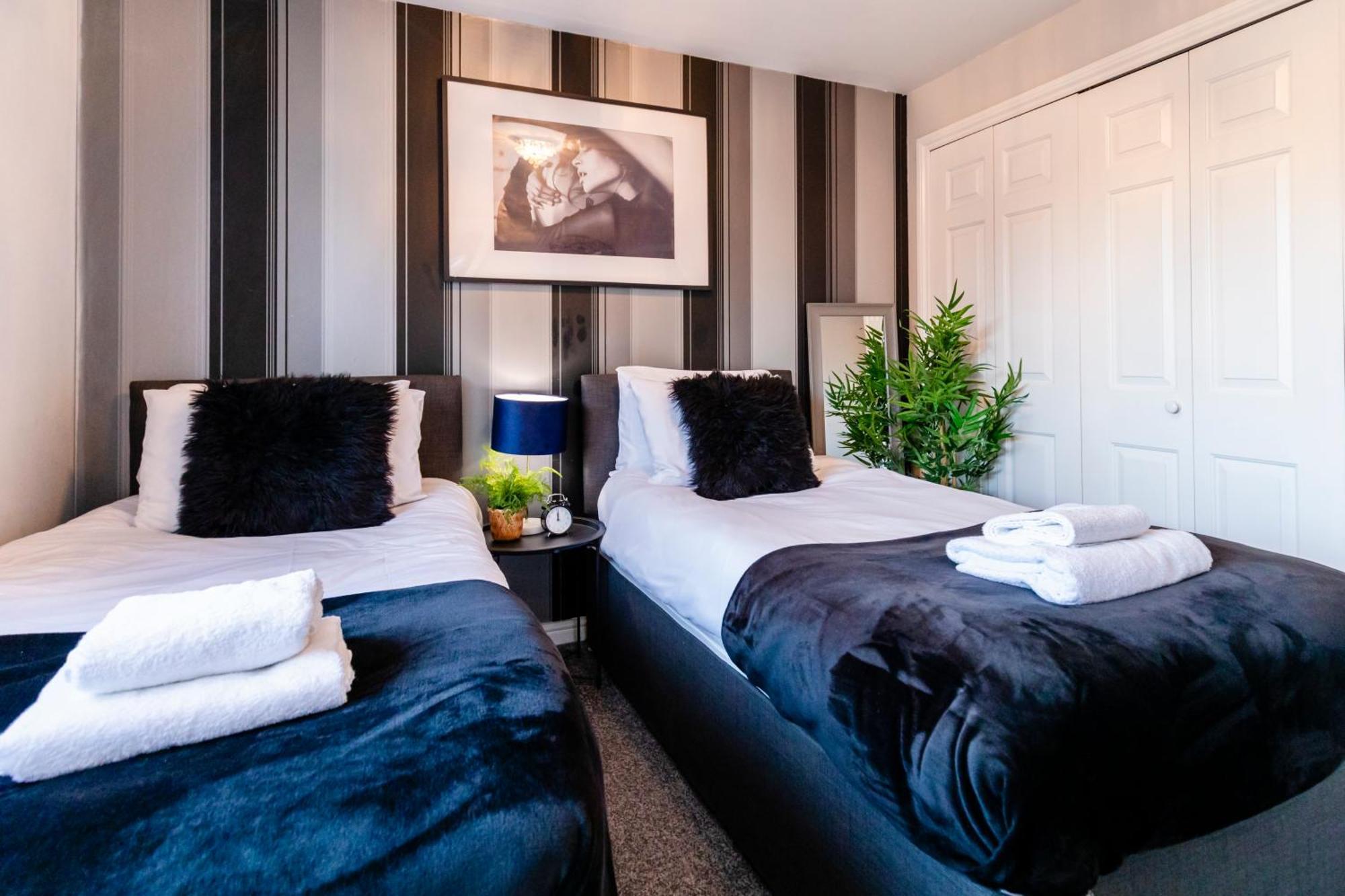 Chichester Retreat House With Free Parking Zewnętrze zdjęcie
